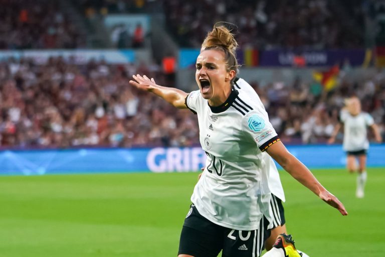 EВРО 2022: Франция и Германия ще играят за повече от място във финала