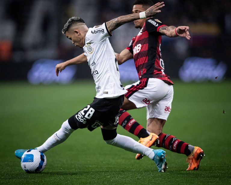 КОПА ЛИБЕРТАДОРЕС: Само Фламенго изглеждат сигурни полуфиналисти